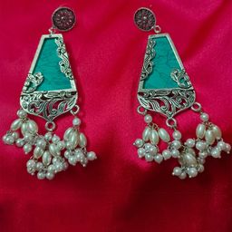 Bareilyy Women Contemporary Drop Earrings-40