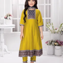 Tiny Kingdom Geometric Yoke Design Panelled Anarkali Kurta With Trouser & Dupatta-picture-50