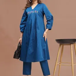 Tikhi Imli Embroidered V Neck A-Line Tunic With Trousers Co-Ords Set-picture-23