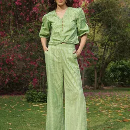 JISORA Printed Top & Trouser Co-Ords-picture-50