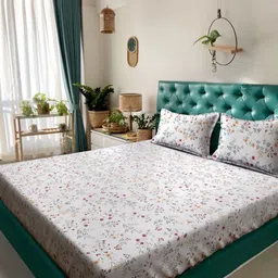 KLOTTHE White & Green Printed 300 TC Double Bedsheet With 2 Pillow Covers - 2.7 m x 2.7 m-picture-44