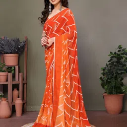 DIVASTRI Embroidered Pure Georgette Block Print Saree image 3