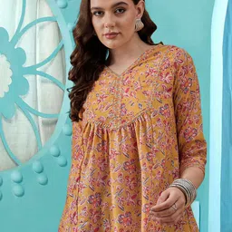 Winza Designer Women Floral Print Top-image-87
