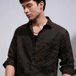 HIGHLANDER Men Spread Collar Textured Casual Shirt-image-43