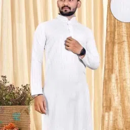 Men Solid Straight Kurta (White)-image-39