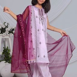 misbis Girls Ethnic Motifs Embroidered Regular Sequinned Kurti with Palazzos & With Dupatta image 5