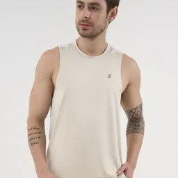 DCYPHR Men Solid Round Neck T-shirt-image-13
