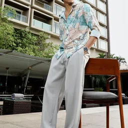 Campus Sutra Comfort Botanical Printed Spread Collar Casual Shirt-picture-2