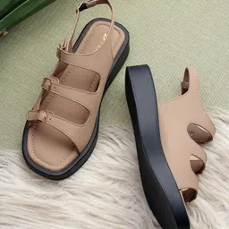 TRASE Women Open Toe Flats with Buckles-picture-35