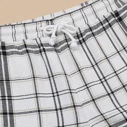 StitchX Men Checked Regular Fit Shorts image 5