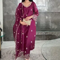 Royal Export Floral Embroidered Thread Work Kurta with Palazzo & Dupatta-28