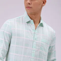 The Indian Garage Co Men Cutaway Collar Checked Cotton Slim Fit Casual Shirt-image-57