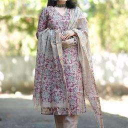GoSriKi Floral Printed V Neck Straight Kurta With Trousers & Dupatta-28