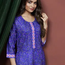 SHREE LAXMINARAYAN EXPORT Women Bandhani Printed Straight Kurta-image-79