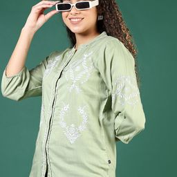 V-Mart Floral Embroidered Mandarin CollarTop-picture-33