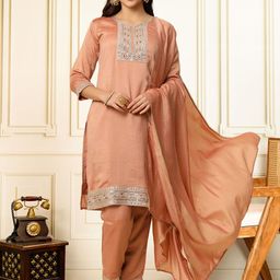 House of Pataudi Floral Yoke Design Zari Straight Kurta With Trousers And Dupatta-picture-5