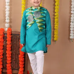 Kinder Kids Boys Printed Regular Pure Cotton Kurta with Pyjamas-picture-10
