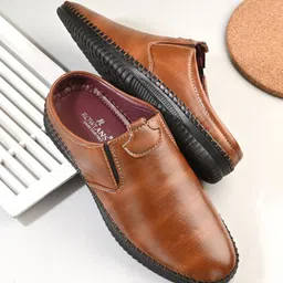 Rowlans Men Textured Mules-image-34