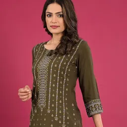 Anouk Women Floral Printed Round Neck  Top-image-39