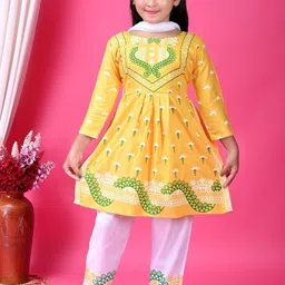 BARKAT DESIGNING PLANET Girls Printed Kurta & Dupatta Trousers Set-image-57