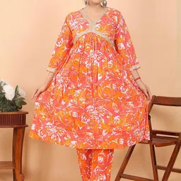 Vvlpf Women Solid Cotton Blend Kurta Sets-23