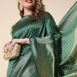Quelea Woven Design Zari Pure Silk Banarasi Saree-image-90