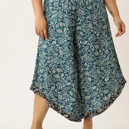 theRebelinme Women Plus Size Floral Printed Relaxed High-Rise Easy Wash Flared Trousers-18