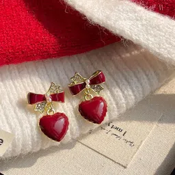 Tipsy closet Heart Shaped Drop Earrings-43