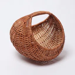 Moon Shape Worship Basket Fruit Basket, Gift Hamper, Rattan Flower Basket-image-26