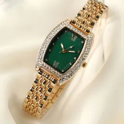 HAUTE SAUCE by Campus Sutra Women Embellished Dial & Stainless Steel Bracelet Style Straps Analogue Watch-47