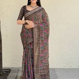 HERE&NOW Geometric Printed Zari Work Saree With Blouse Piece-image-51