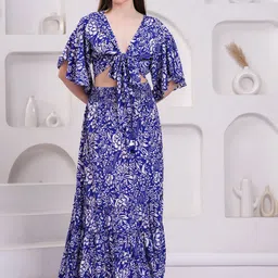 Sencei Printed Crop Top With Skirt Co-Ords-image-23