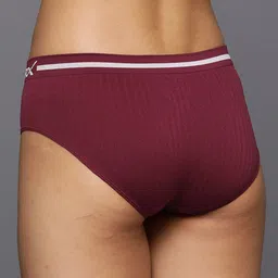 HRX by Hrithik Roshan Set of 2 Assorted Anti Microbial Mid-Rise Seamless Briefs image 4