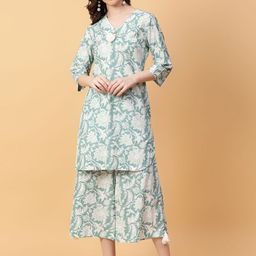HERE&NOW Printed V-Neck Pure Cotton Top With Palazzos Co-Ords-image-89