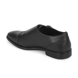 Truffle Collection Men Textured Basic Monks image 2