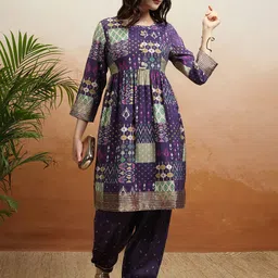 Vishudh Printed Tunic With Trouser Co-Ords image 3
