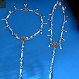 Silvermerc Designs Silver-Plated Stones Studded and Beaded Toe Ring Anklets-picture-19