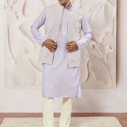 VASTRAMAY Men Embroidered Regular Thread Work Kurta with Trousers-picture-17
