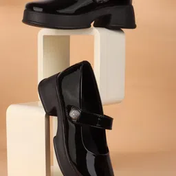 Try Me Women Solid Round Toe Flatforms-picture-45