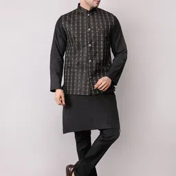 Voniry Men Ethnic Motifs Embroidered Regular Kurta with Pyjamas-56