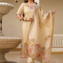 CaniBani Floral Embroidered Thread Work Chanderi Silk Kurta With Trouser And Dupatta-11