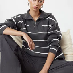 Trendyol Striped Acrylic T-Shirt With Trousers-picture-7