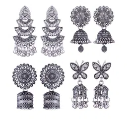 DIVASTRI Women Silver Earrings-38