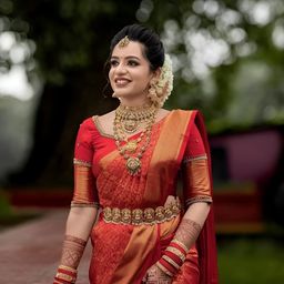Vastravatika Ethnic Motifs Woven Design Zari Kanjeevaram Saree-picture-15