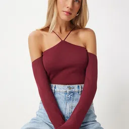 Happiness istanbul Women Halter Neck Fitted Regular Top-picture-27