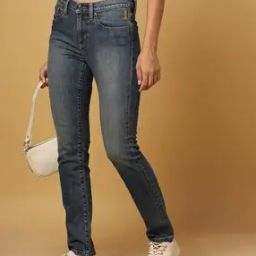 Camellia Vintage Look Slim Jeans-image-47