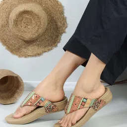 carlton london Women Wedges Sandal-picture-37