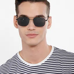 Vincent Chase Unisex Grey Lens & Black Square Sunglasses with Polarised and UV Protected Lens image 4