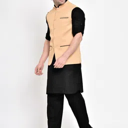 Hangup Men Solid Straight Kurta with Pyjamas & Nehru jacket image 4
