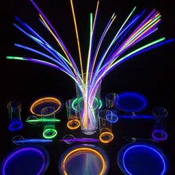 CHOCOZONE Pack Of 466 Multi-Colored Light-Up Glow Sticks Festive Decor image 5